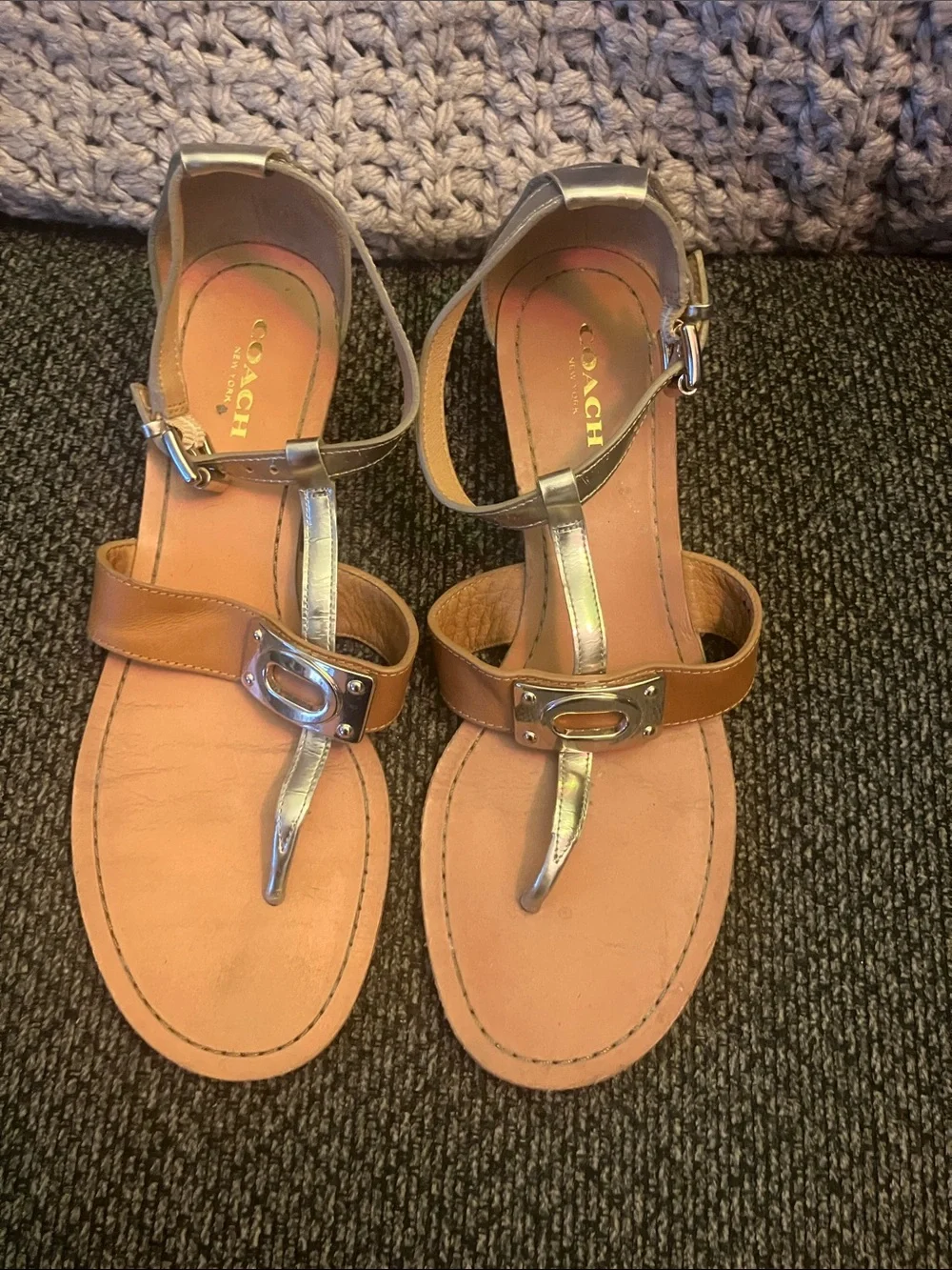 Coach ines metallic wedge thong sandals tan/silver size 7 ladies